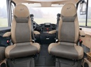 globebus_i1_pilotensitze_noce_nagano_duke_web.jpg