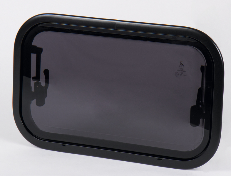 Ventana con Marco Alu 70x45 