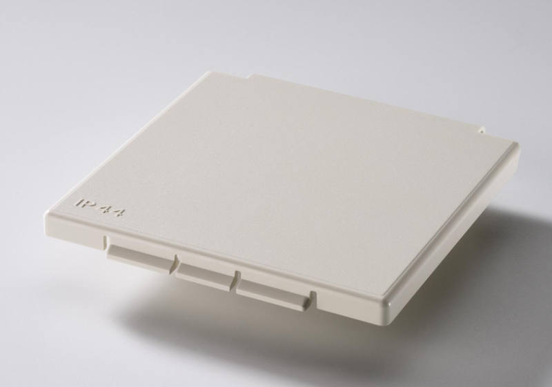 [1490051] Tapa toma 220v Cuadrada Blanca